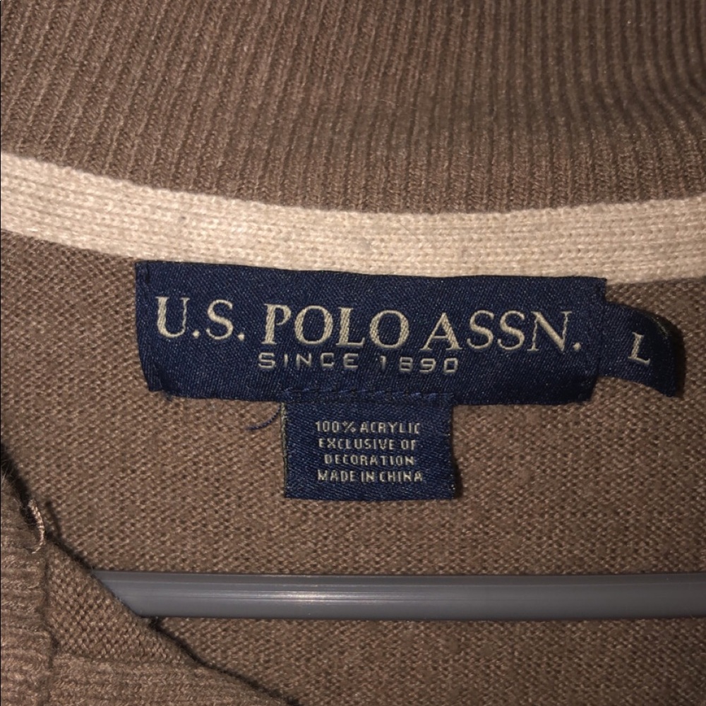 Polo sweater